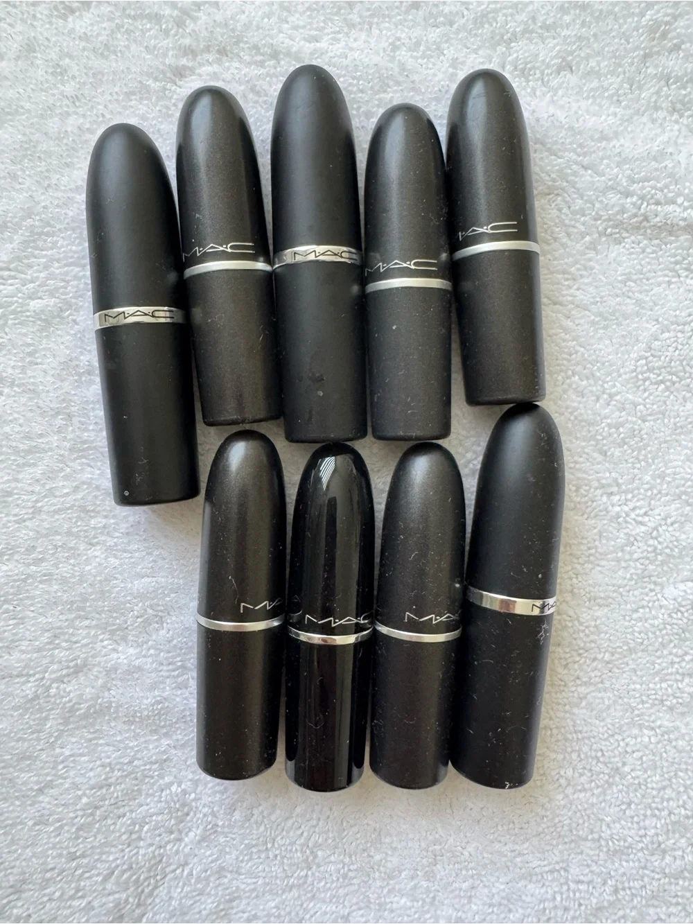 Bundle of 9 Mac lipsticks